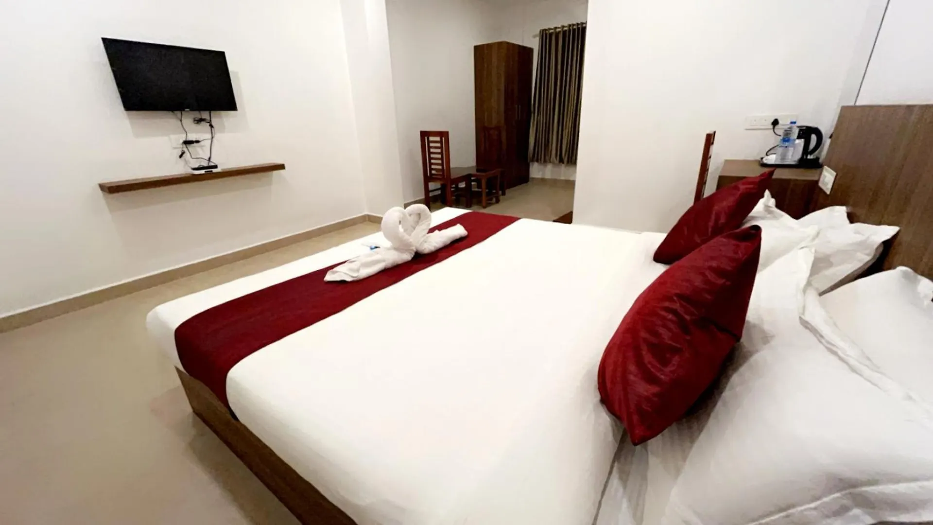 ***  Hotel Dream Suite, Kattappana India